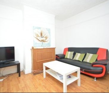 3 Bedroom Student Rentals Leeds - Photo 5