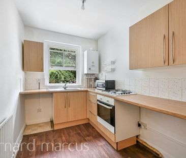Westbury Road - Photo 4
