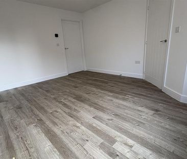 3 bedroom property to rent - Photo 6