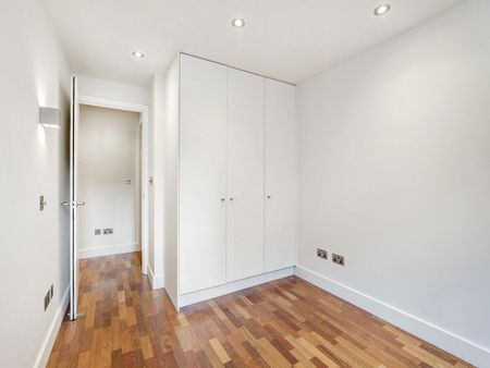 Earlham Street, Covent Garden, WC2H, London - Photo 2