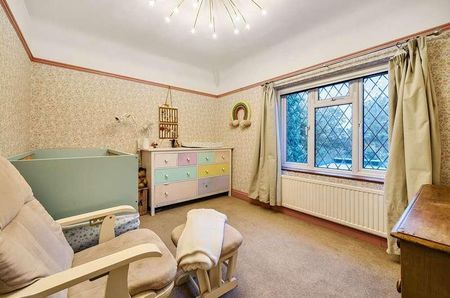 Stuart Close, Emmer Green, RG4 - Photo 5