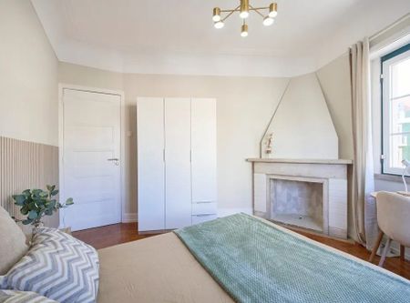 Rua da Palmeira, Lisbon, Lisbon 1200-219 - Photo 2