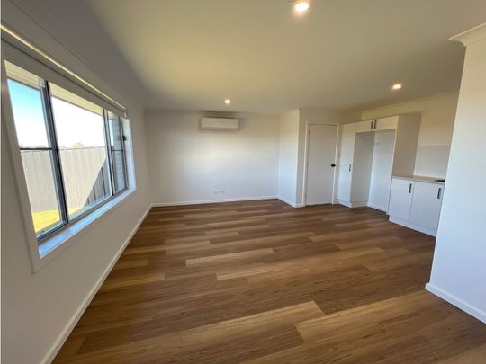 1Bed Granny Flat - Photo 1