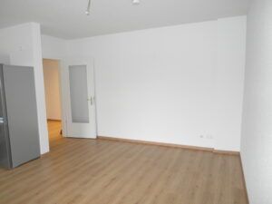 Schillerstr. 39, Wohnung 3 ~~~ Balkon, Einbauküche, Tageslichtbad mit Wanne und Dusche, Abstellraum, Abstellraum im Treppenhaus, Keller - Photo 5