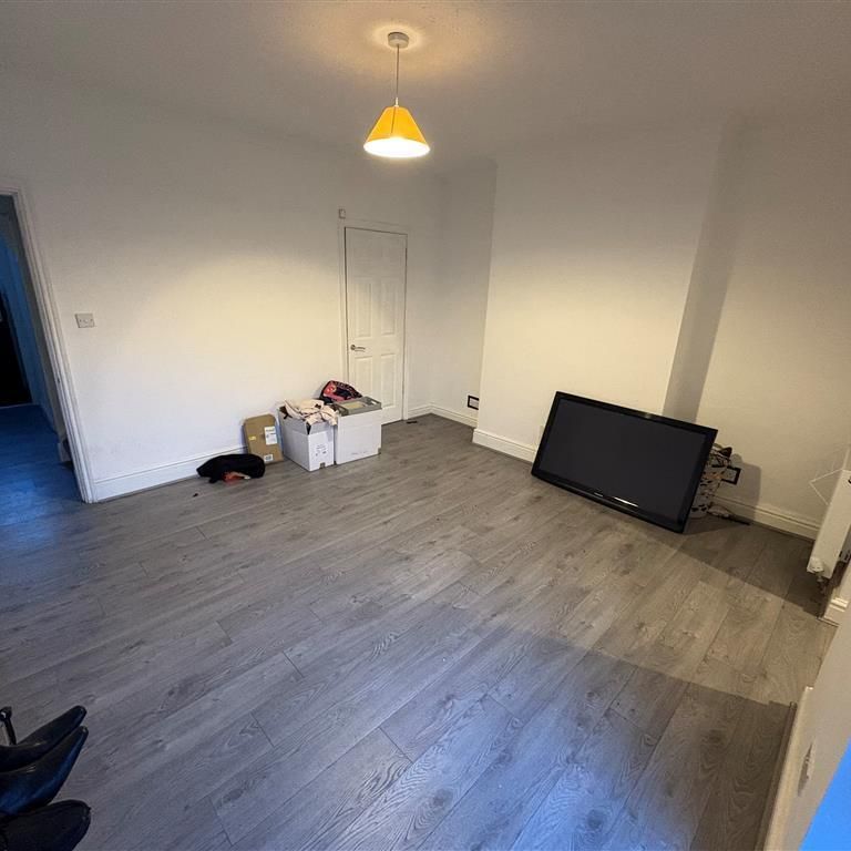 Askern Road, Doncaster, Carcroft - Photo 1