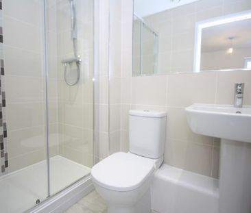2 bedroom flat to rent - Photo 5