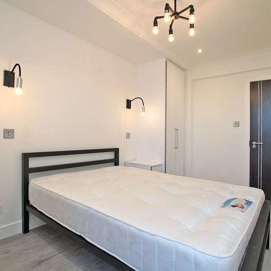 Copperfield Road, Mile End, London, E3 - Photo 1