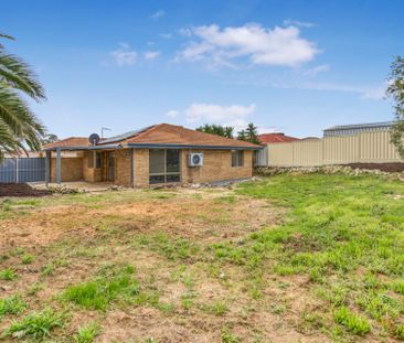 Welcome to Your New Home in Clarkson, WA 6030! - Photo 5