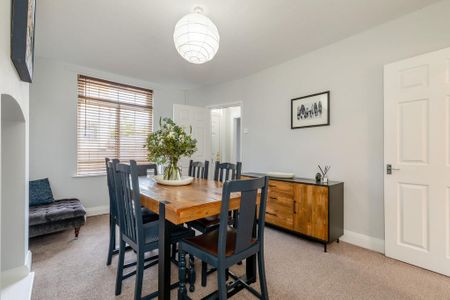 3 bedroom terraced house to rent - Photo 4