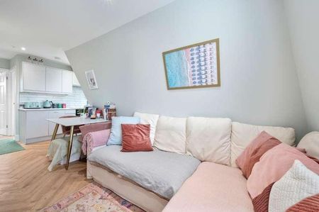 Kingston Road, Raynes Park, London, SW20 - Photo 4