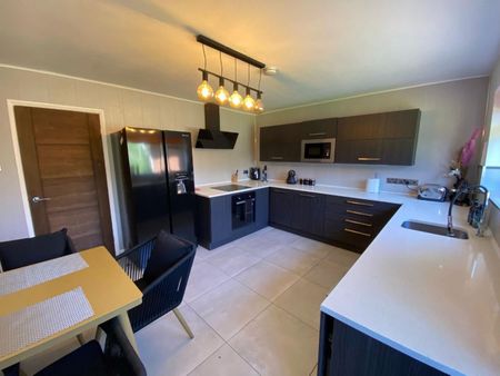 3 bedroom Bungalow To Let Total Size: 1642 SQ FT - Photo 3