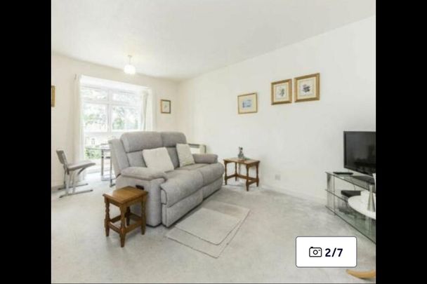 2 Bed Flat, Harriers Close, W5 - Photo 1