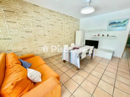 Chalet pareado en alquiler en los Alcazares - Photo 2