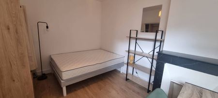 Studio moderne et proche de la Gare - Photo 3