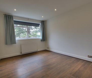 2 bedroom semi-detached house to rent - Photo 5