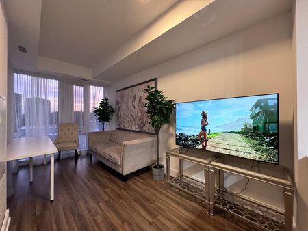 Yonge Street - Photo 2