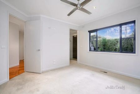 4 Bed, 2 Bath - Photo 5