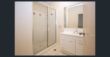 Stylish Two-Bedroom Townhouse in Prime Douglas Location! - Photo 2