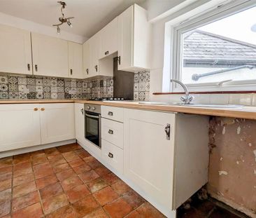 2 bedroom terraced house to rent - Photo 6
