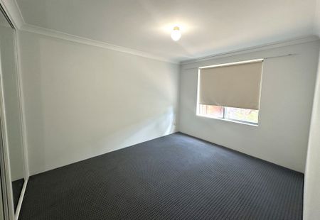 Convenient Two-Bedroom Unit near Westfield's Shopping Center - Photo 5