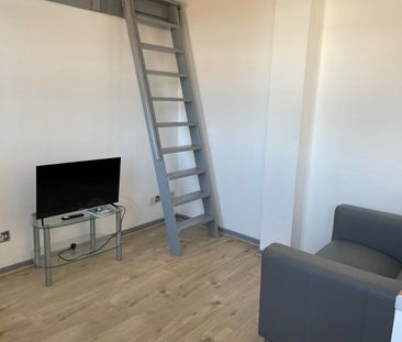 Studio Flat, Marquis Street, LE1 - Photo 2