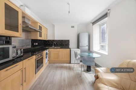 4 bedroom flat to rent - Photo 5