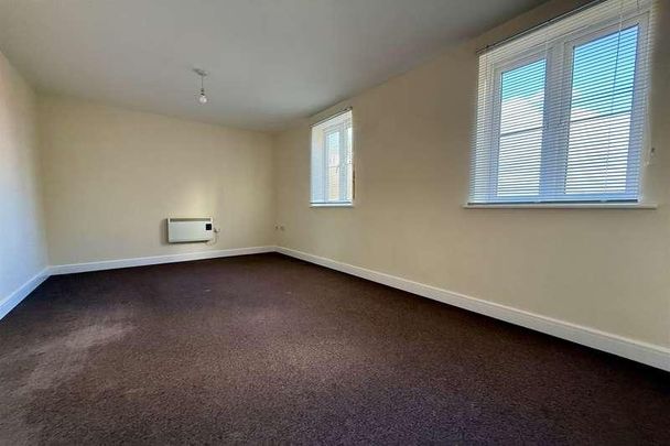 Holden Close, Braintree, CM7 - Photo 1
