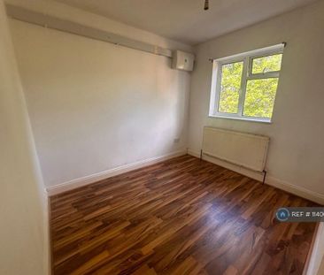 3 bedroom maisonette to rent - Photo 4