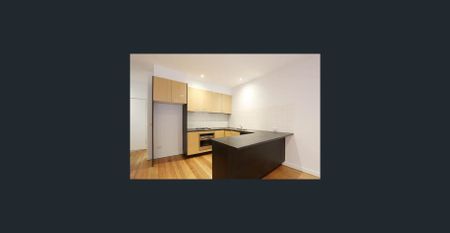 3 bedroom townhouse in the heart of Eaglemont - Photo 3