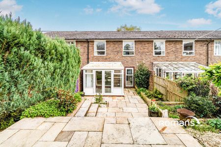 Chaundler Road, Winchester, Hampshire, SO23 - Photo 2