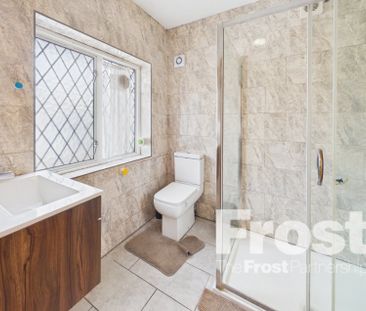 London Road, Slough, Berkshire,SL3 - Photo 5