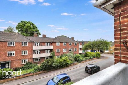 2 bedroom apartment to rent - Photo 2