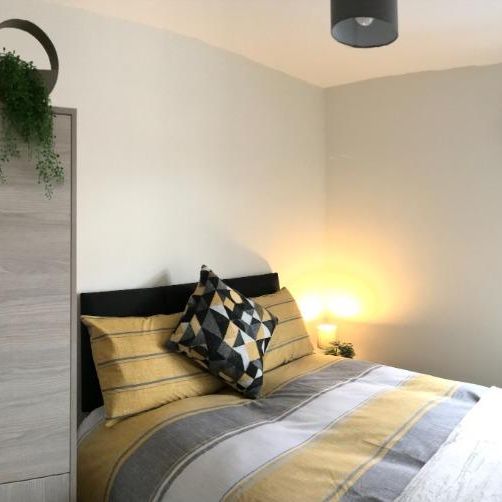 1 bedroom in a house share to rent - Photo 1