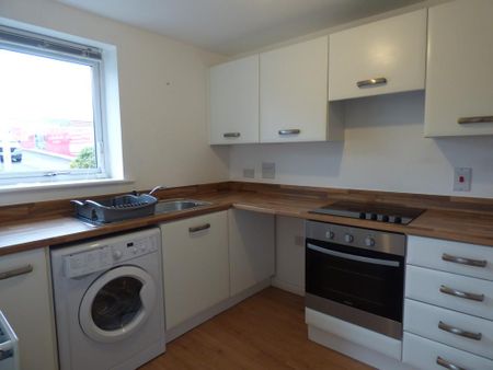 1 bedroom ground floor flat to rent - Photo 2