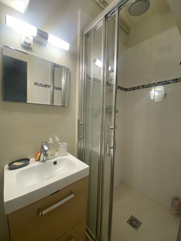 Avenue Garibaldi, T1 bis meublé de 24 m² ! - Photo 5