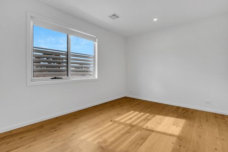 2/1 Newcastle Street, Preston VIC 3072 - Photo 4