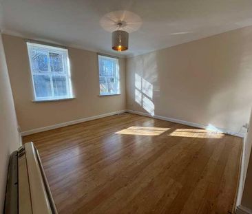 Sherfield House Burton Road, SO15 - Photo 2