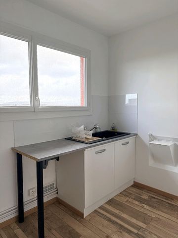 Location Appartement 3 pièces 75m² ALENCON 61000 - Photo 3