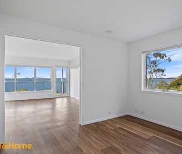Outstanding recently renovated 1 bedroom apartment! - Photo 6
