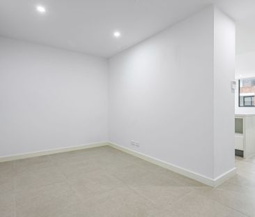 303/2 Saxby Close, Botany - Photo 6