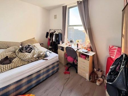 6 bedroom flat to rent - Photo 2