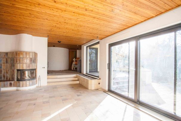 Einzigartiges Architektenhaus mit ELW auf parkähnlichem Grundstück - Foto 1