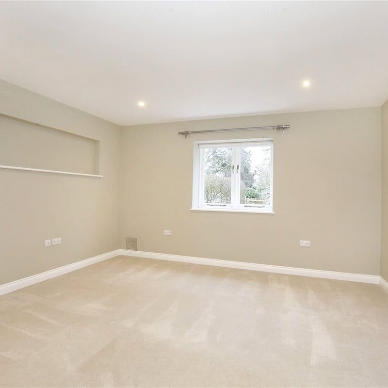 Brand new two bedroom barn conversion set in the most picturesque location within private grounds. - Photo 1