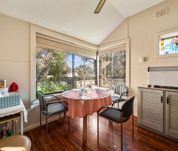 Comfortable Family Living – Available Now. Please apply through ten... - Photo 2