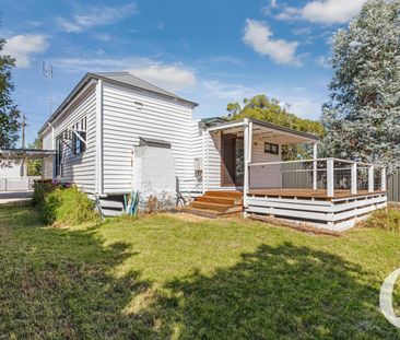 Charming Victorian Weatherboard, Fully Restored and Renovated - Photo 4