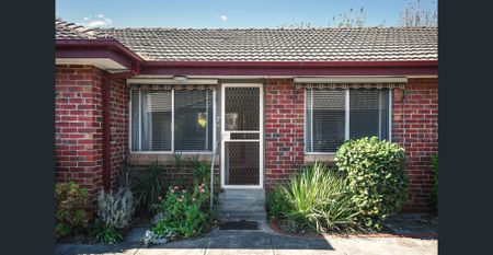 QUIET BLOCK| PRIVATE COURTYARD | GREAT LOCATION - Photo 4