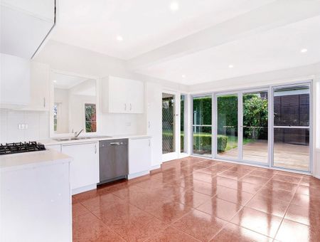 6 Zelda Avenue, Wahroonga NSW 2076 - House For Rent | Domain - Photo 3