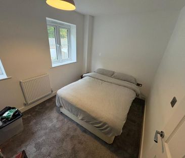 3 bedroom townhouse to rent - Photo 2