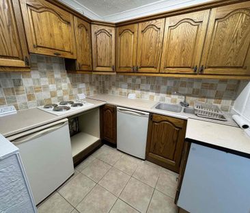 2 bedroom terraced house to rent - Photo 3