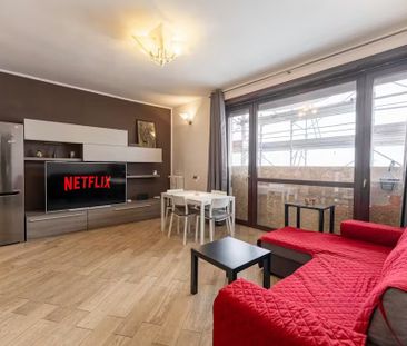 Via Cristina Belgioioso, Milan, Lombardy 20157 - Photo 2